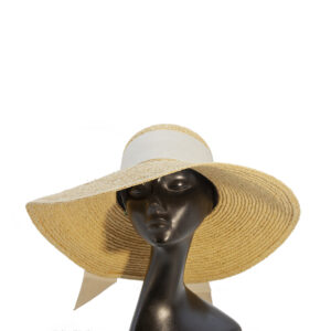 Cappello in paglia naturale ad ampissima tesa con grande nastro